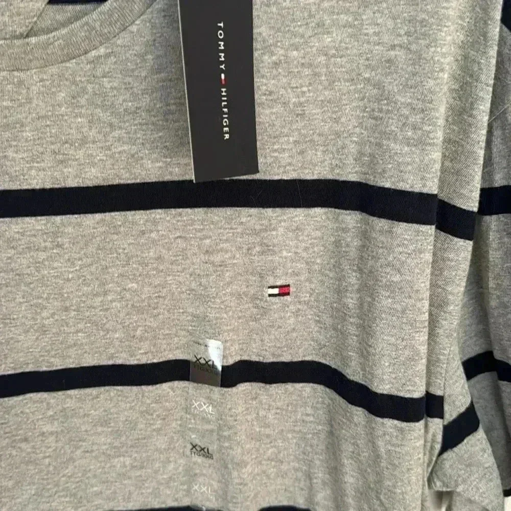 NWT Men’s Tommy Hilfiger XXL Shirt - Picture 2 of 4